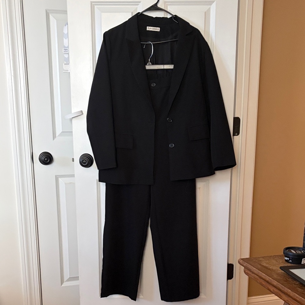 Women’s Black Suit